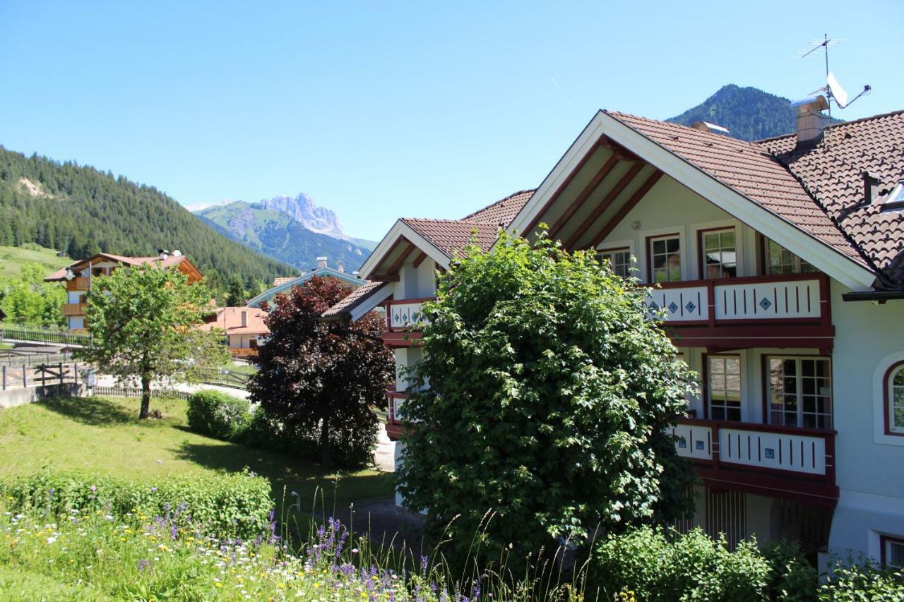 Ferienwohnung Casa Azzurra Pozza di Fassa Exterior foto